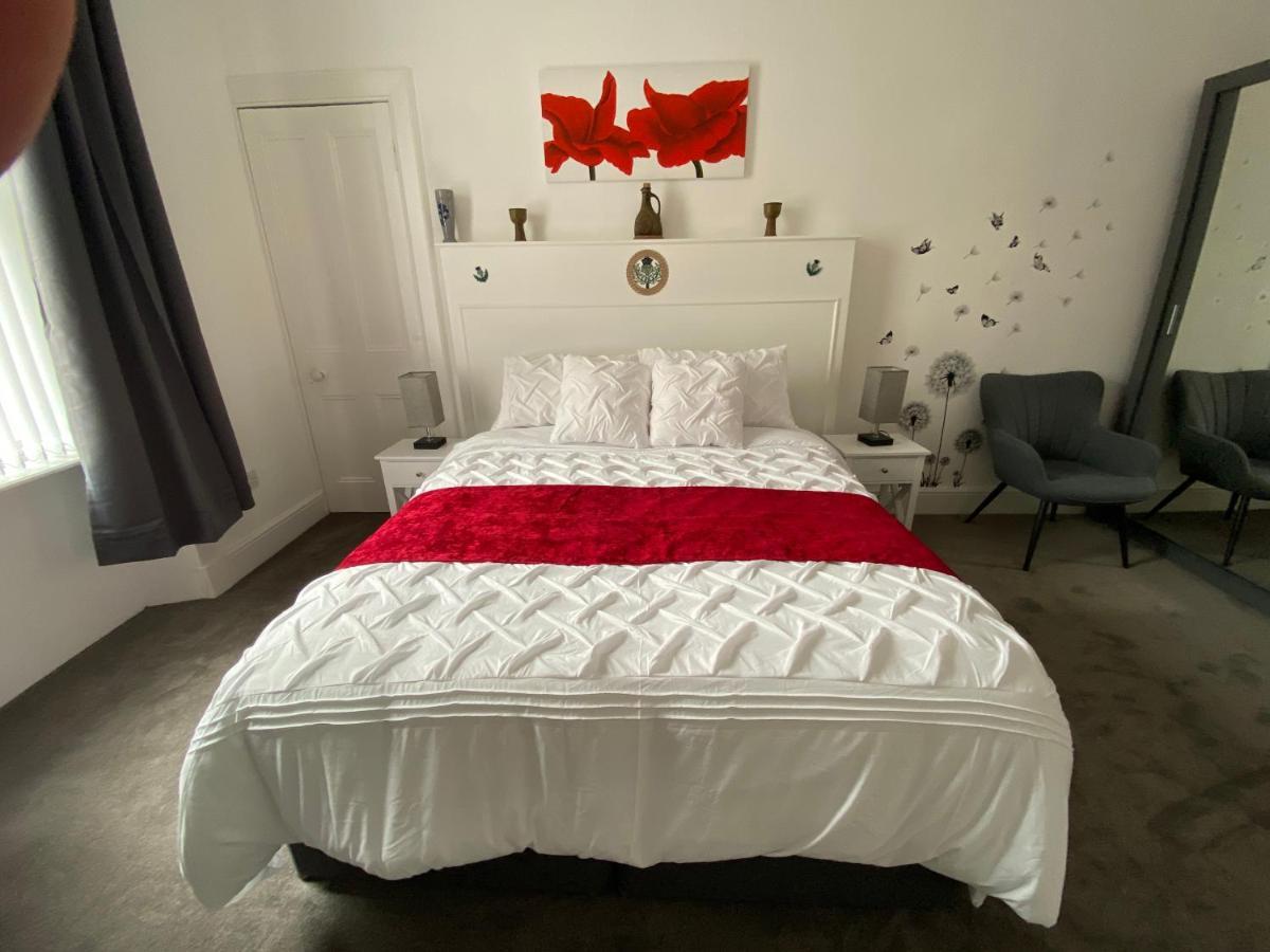 Impeccable 1-Bed Apartment Perth A Home From Home Εξωτερικό φωτογραφία