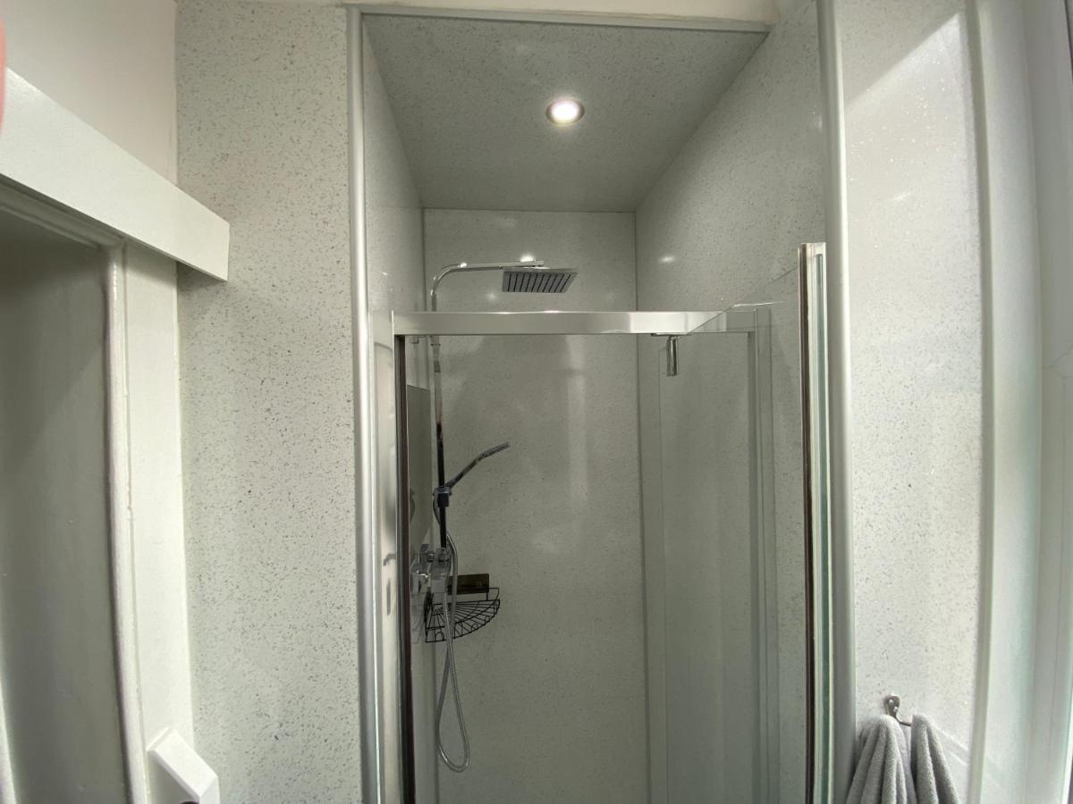 Impeccable 1-Bed Apartment Perth A Home From Home Εξωτερικό φωτογραφία